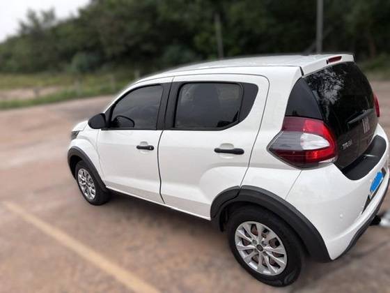 FIAT MOBI 1.0 EVO FLEX LIKE. MANUAL FIAT MOBI 1.0 EVO FLEX LIKE. MANUAL